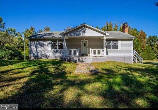 46 Acres of Land with Home for Sale in Nathalie, Virginia
