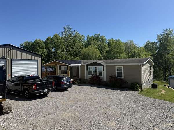2.45 Acres of Land with Home for Sale in Coeburn, Virginia