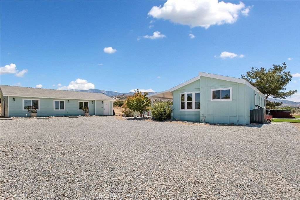 2.5 Acres of Land with Home for Sale in Phelan, California