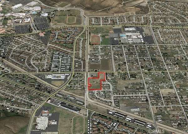 3.89 Acres of Land for Sale in San Bernardino, California