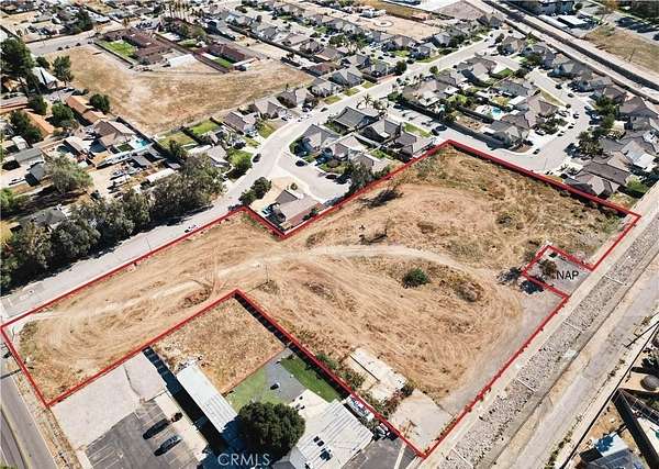 3.89 Acres of Land for Sale in San Bernardino, California