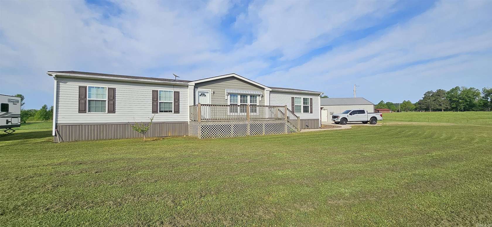 14 Acres of Land with Home for Sale in Newhope, Arkansas