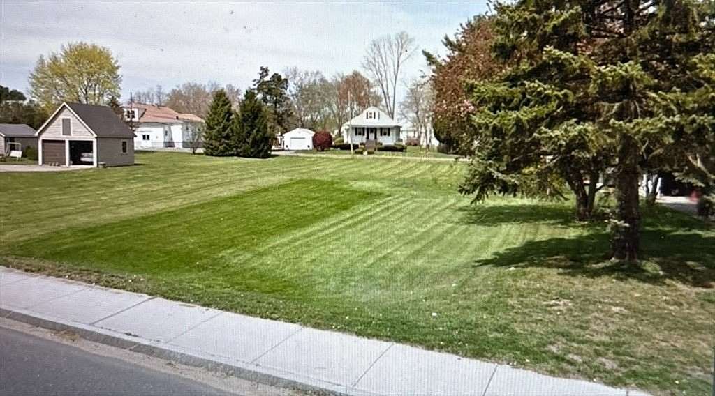 0.16 Acres of Residential Land for Sale in Taunton, Massachusetts