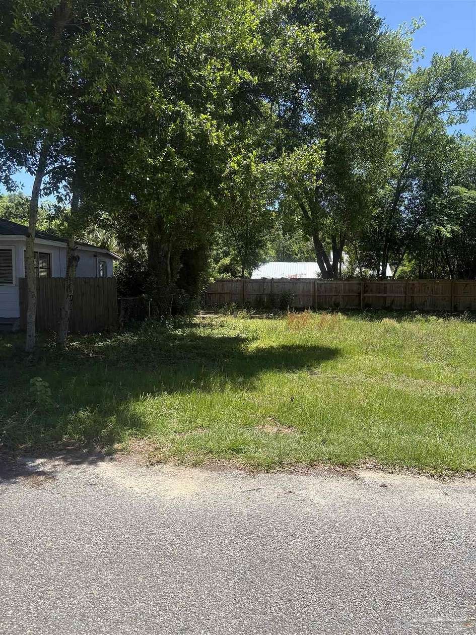 0.07 Acres of Residential Land for Sale in Pensacola, Florida