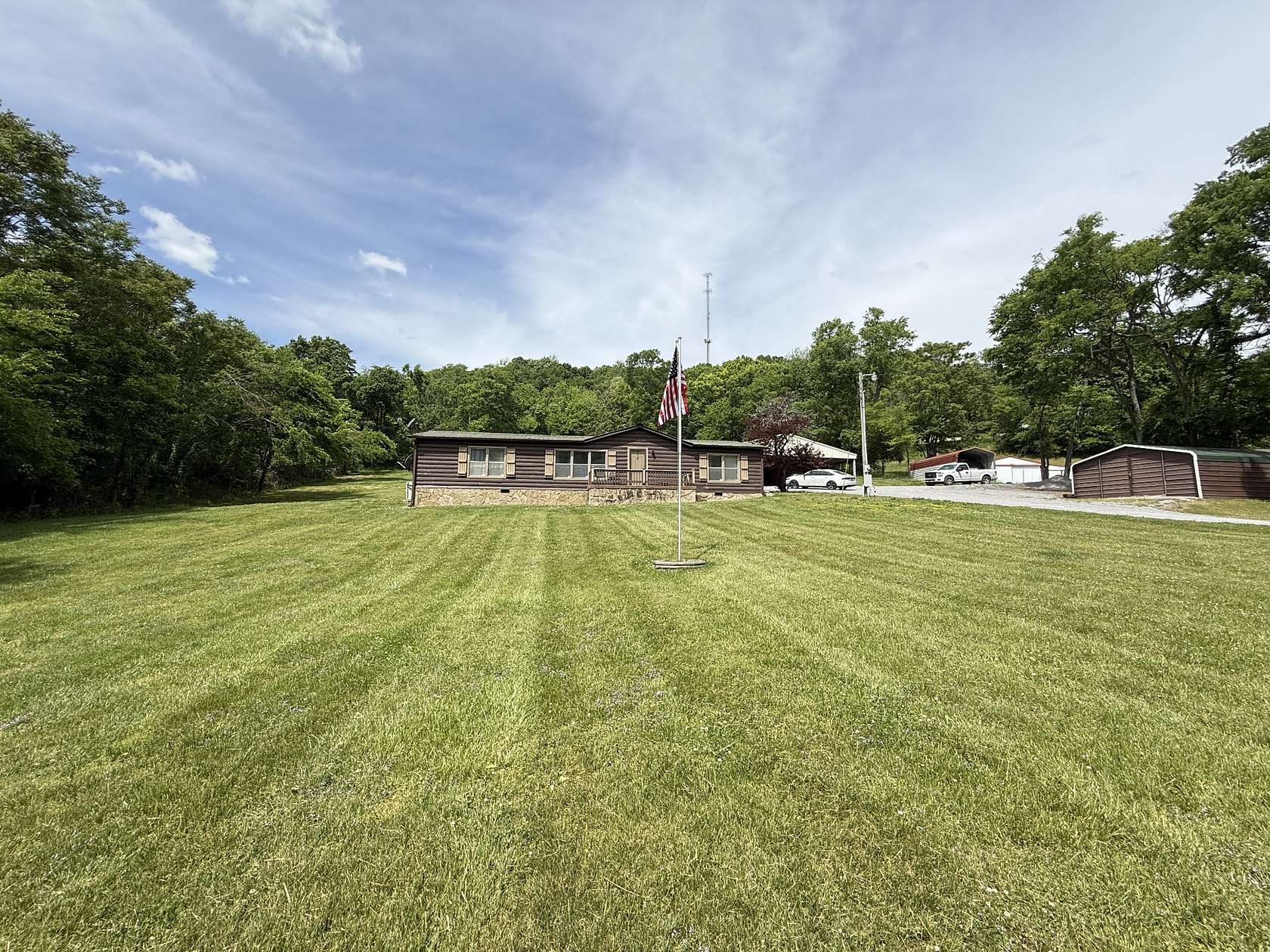5.49 Acres of Land with Home for Sale in Franklin, Tennessee