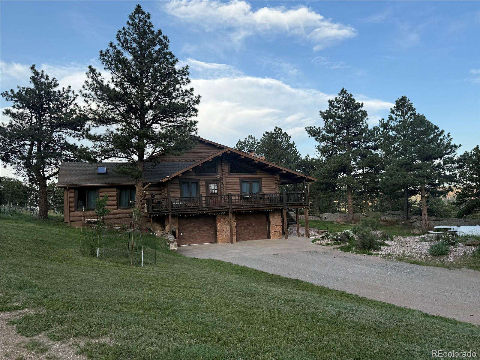 11.6 Acres of Land with Home for Sale in Lyons, Colorado