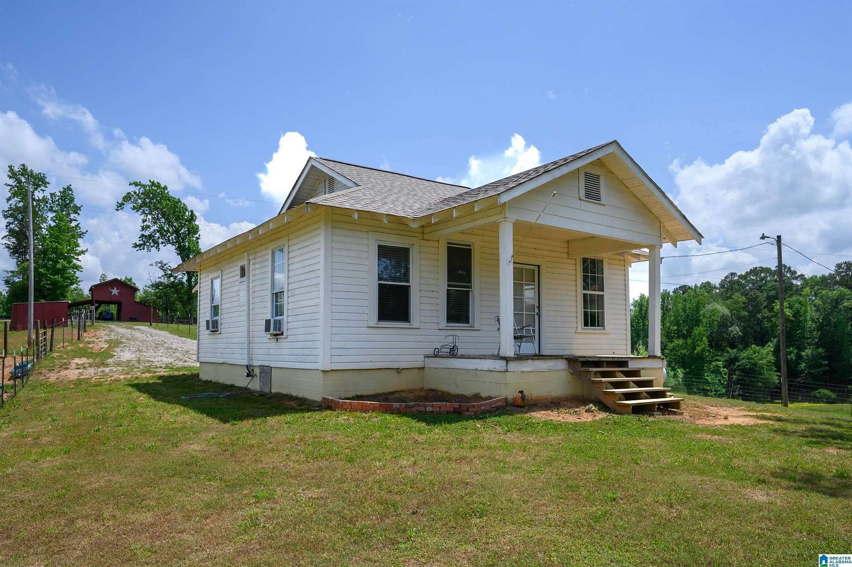 25 Acres of Agricultural Land with Home for Sale in Jemison, Alabama