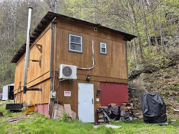 33.5 Acres of Recreational Land with Home for Sale in Putney, Vermont