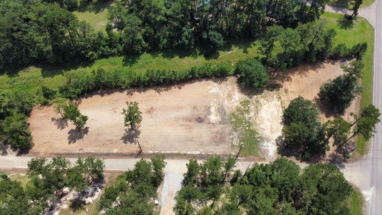 3.1 Acres of Mixed-Use Land for Sale in Livingston, Louisiana