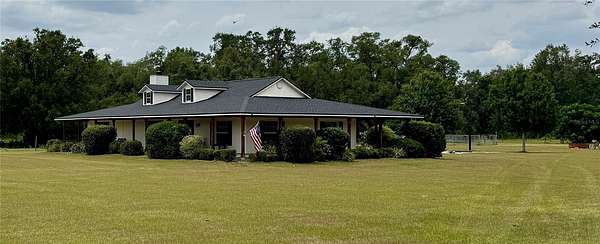 17 Acres of Land with Home for Lease in Groveland, Florida