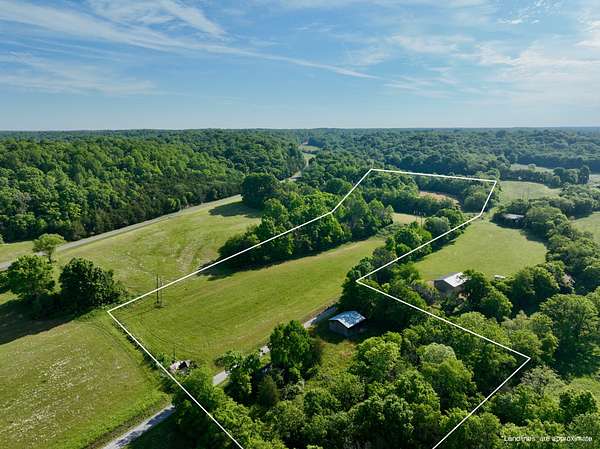 16.7 Acres of Land for Sale in Williamsport, Tennessee
