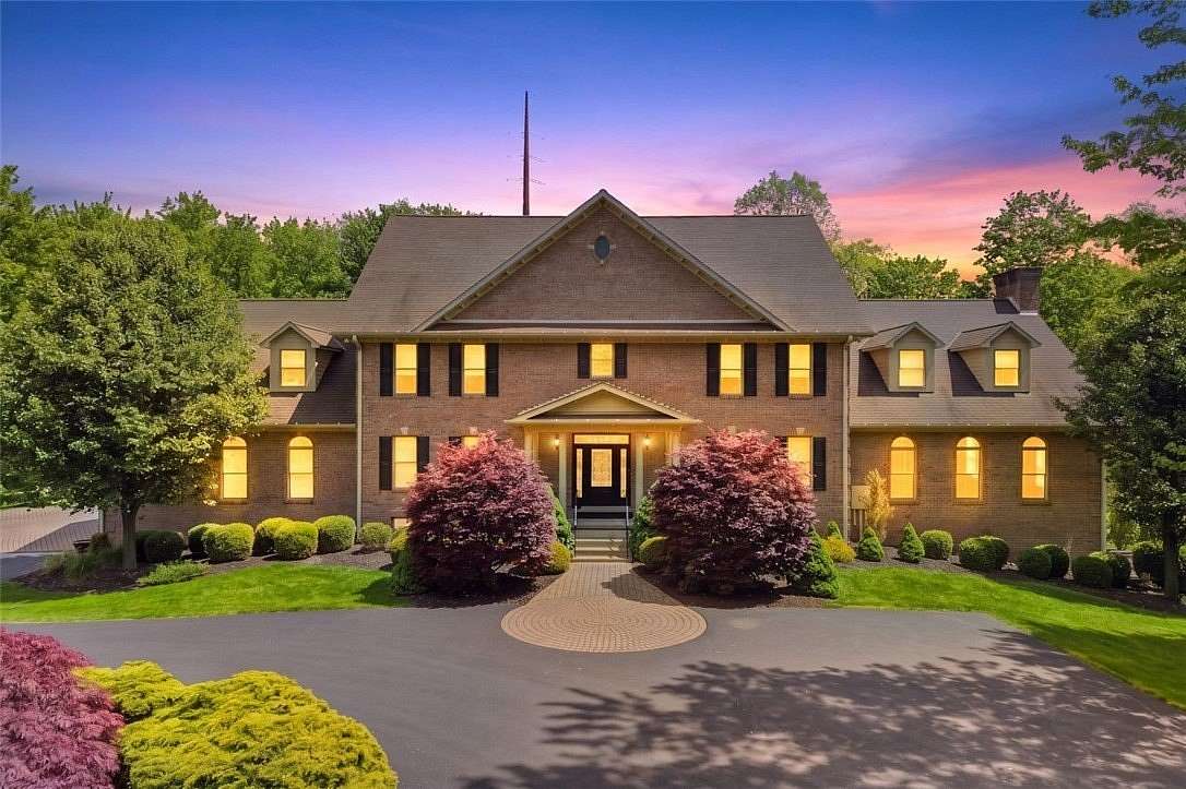 16.7 Acres of Land with Home for Sale in Moon, Pennsylvania