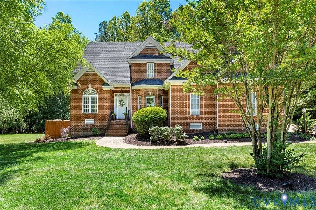 1.62 Acres of Land with Home for Sale in Chesterfield, Virginia