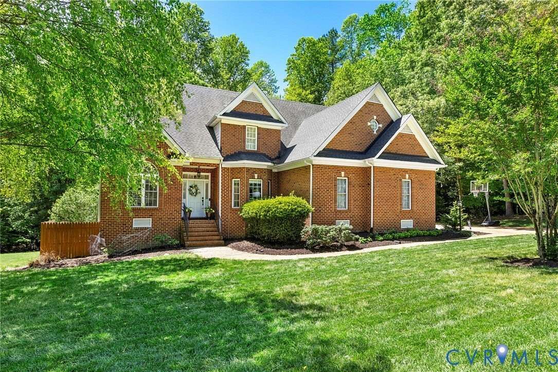 1.62 Acres of Land with Home for Sale in Chesterfield, Virginia