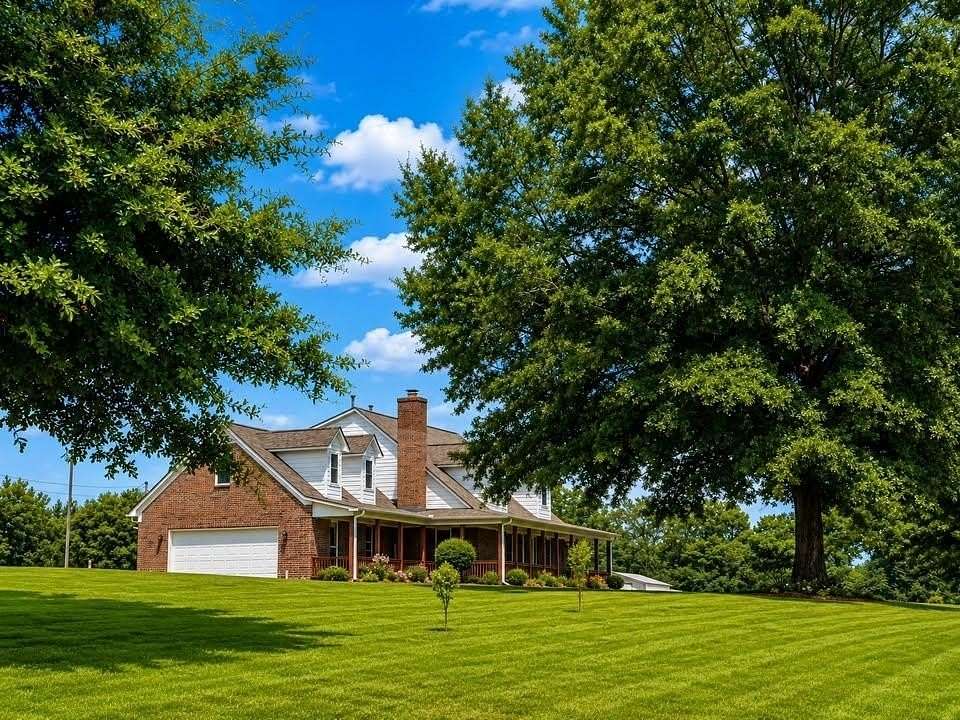 49.2 Acres of Land with Home for Sale in Drummonds, Tennessee