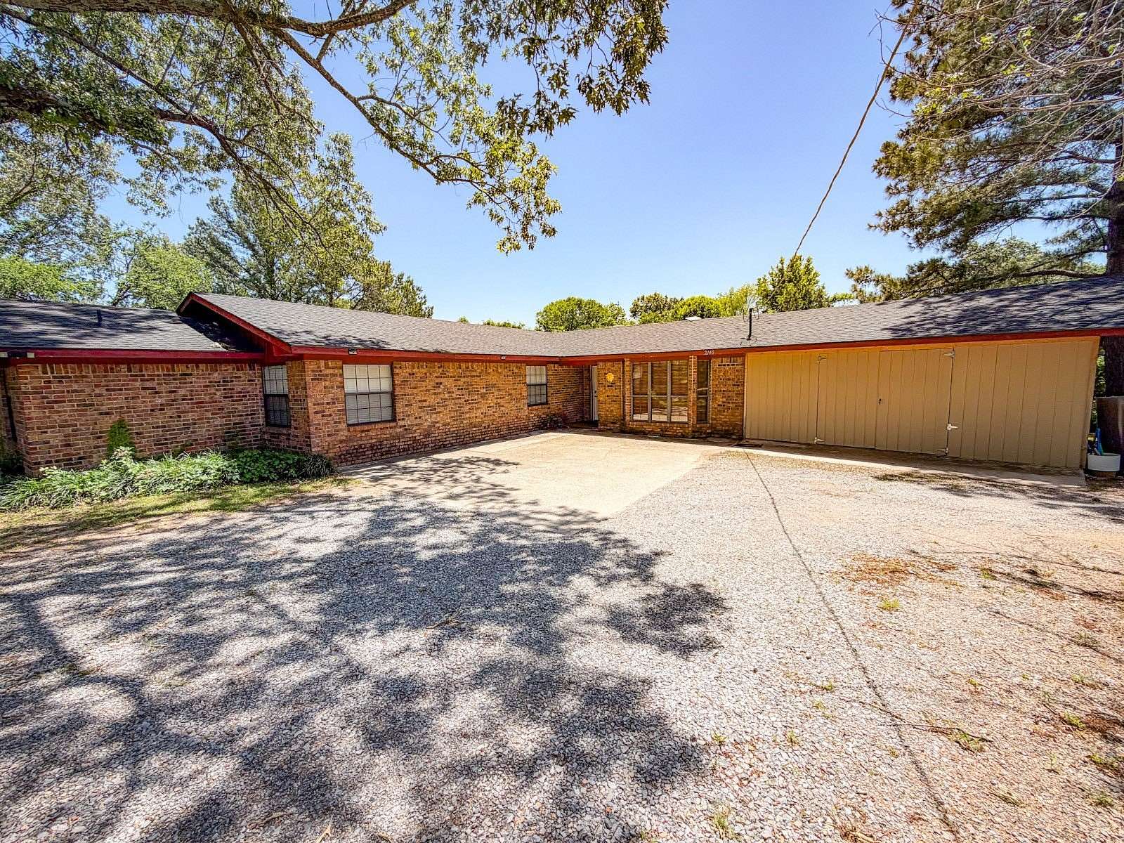 1.77 Acres of Land with Home for Sale in Atoka, Oklahoma