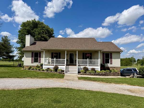 5 Acres of Land with Home for Sale in Winchester, Kentucky