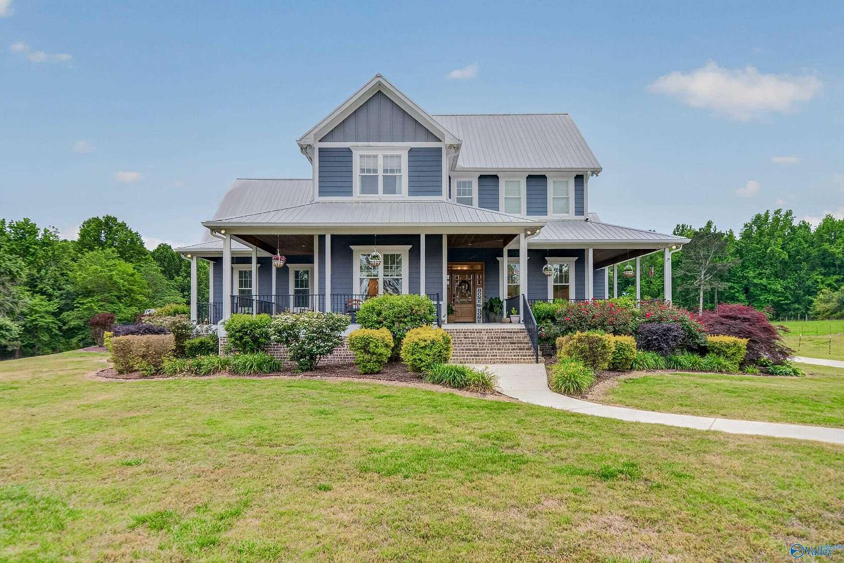 11.4 Acres of Land with Home for Sale in Joppa, Alabama