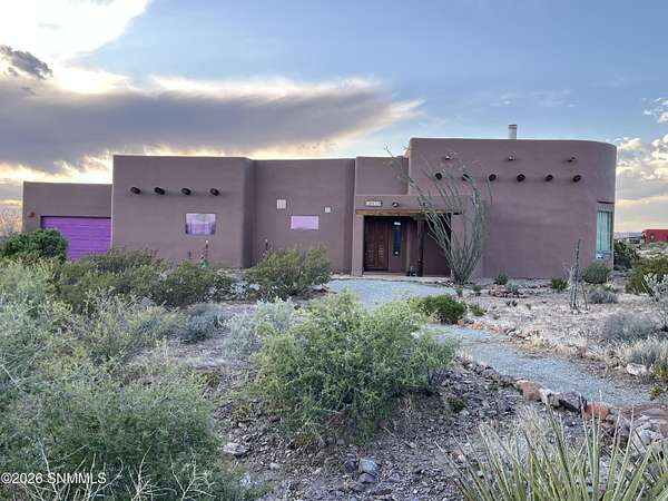 4.5 Acres of Land with Home for Sale in Las Cruces, New Mexico