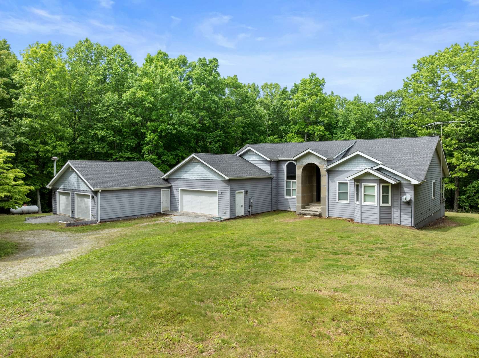 5.7 Acres of Land with Home for Sale in Belvidere, Tennessee