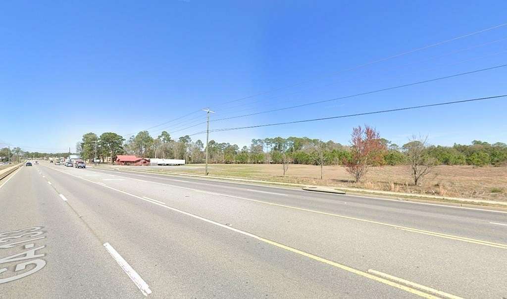 11 Acres of Mixed-Use Land for Sale in Moultrie, Georgia