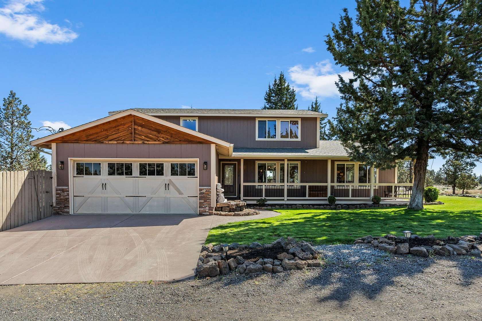 5.1 Acres of Land with Home for Sale in Redmond, Oregon