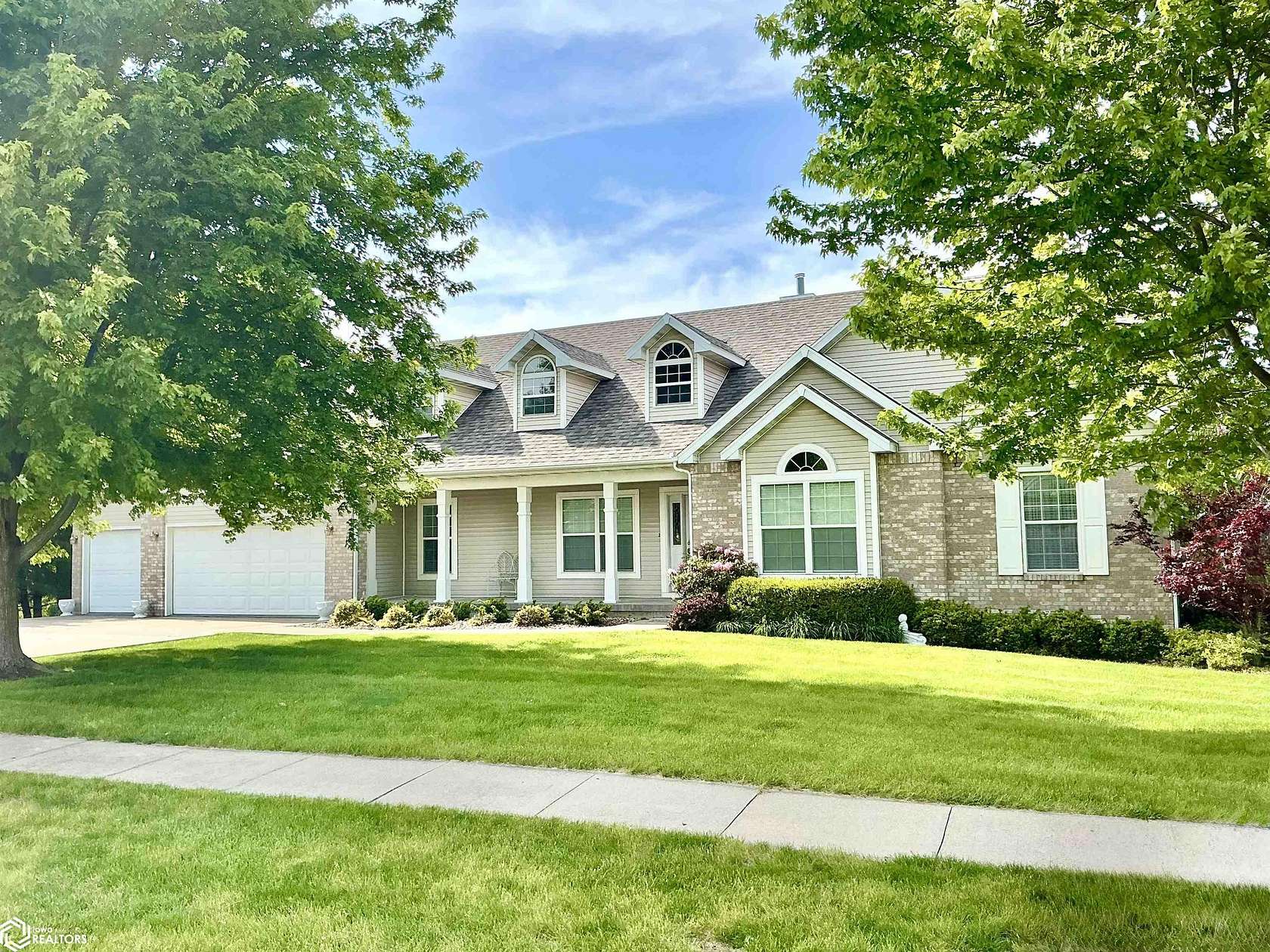 1.62 Acres of Land with Home for Sale in Centerville, Iowa