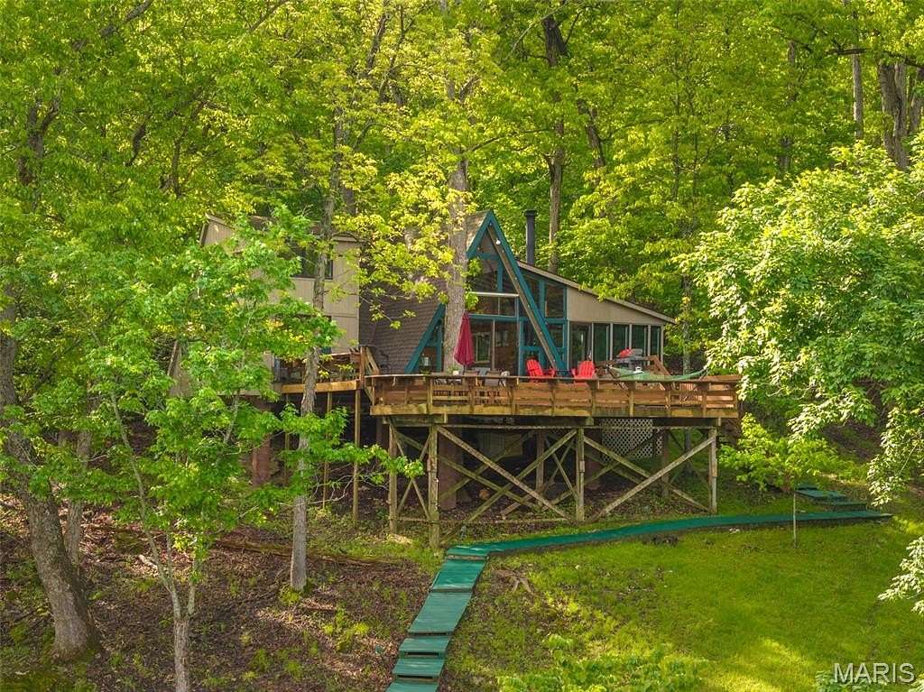1.53 Acres of Land with Home for Sale in Innsbrook, Missouri