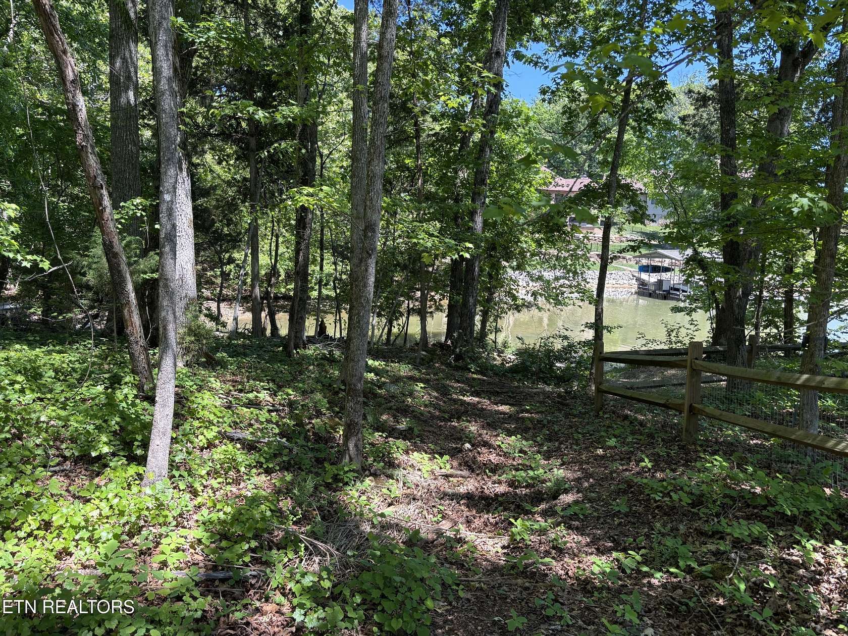 0.66 Acres of Residential Land for Sale in Rockwood, Tennessee