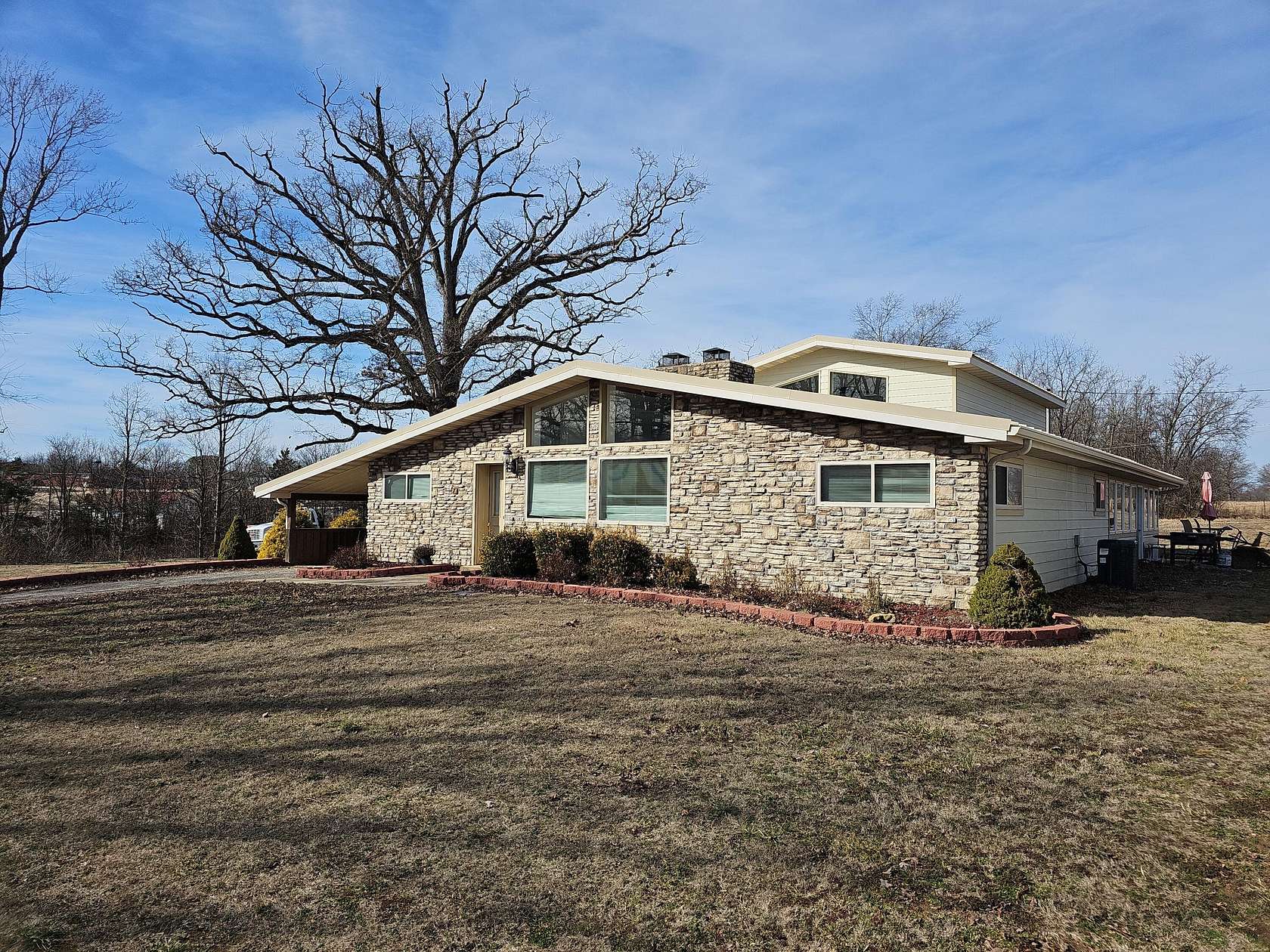 2.12 Acres of Land with Home for Sale in West Plains, Missouri