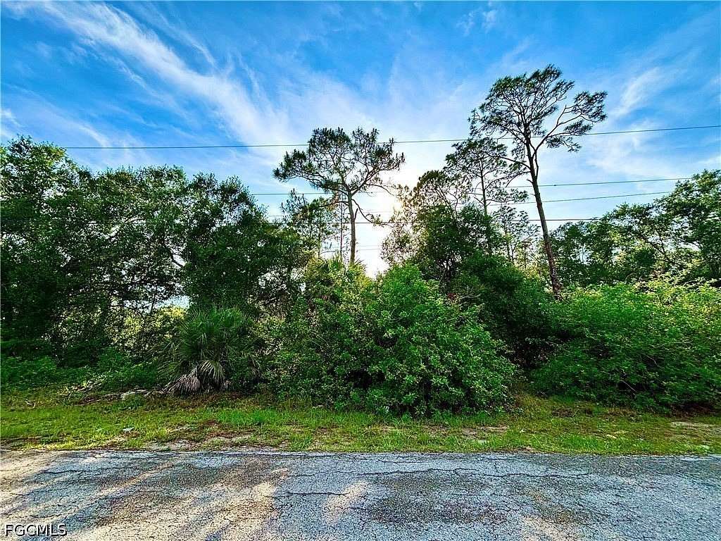 0.5 Acres of Residential Land for Sale in Lehigh Acres, Florida