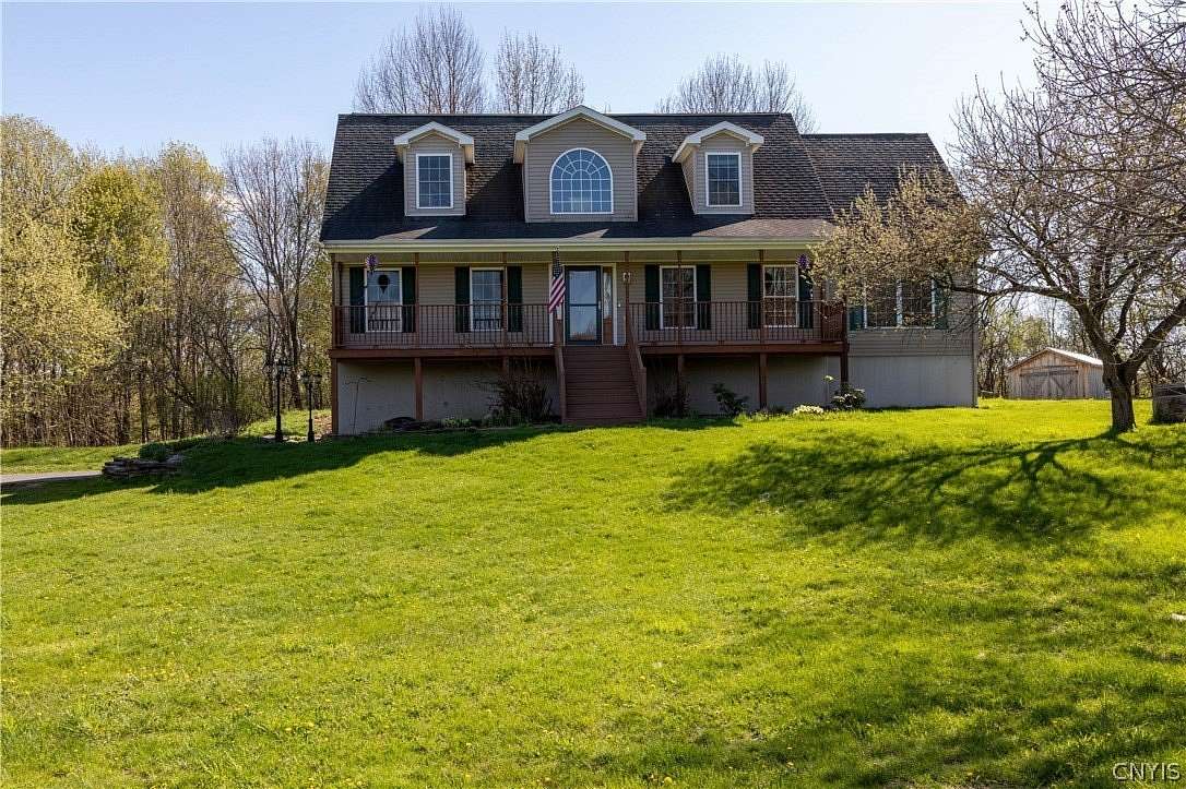 21.9 Acres of Land with Home for Sale in Carthage, New York