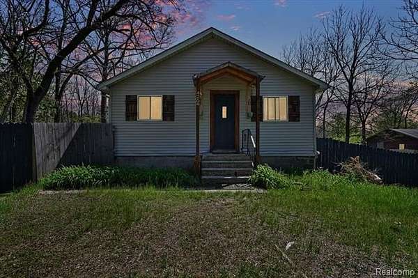 5.8 Acres of Land with Home for Sale in Genesee, Michigan