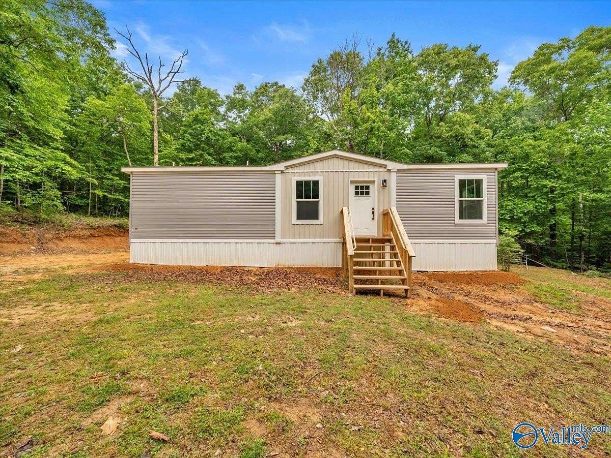 3.1 Acres of Land with Home for Sale in Gurley, Alabama