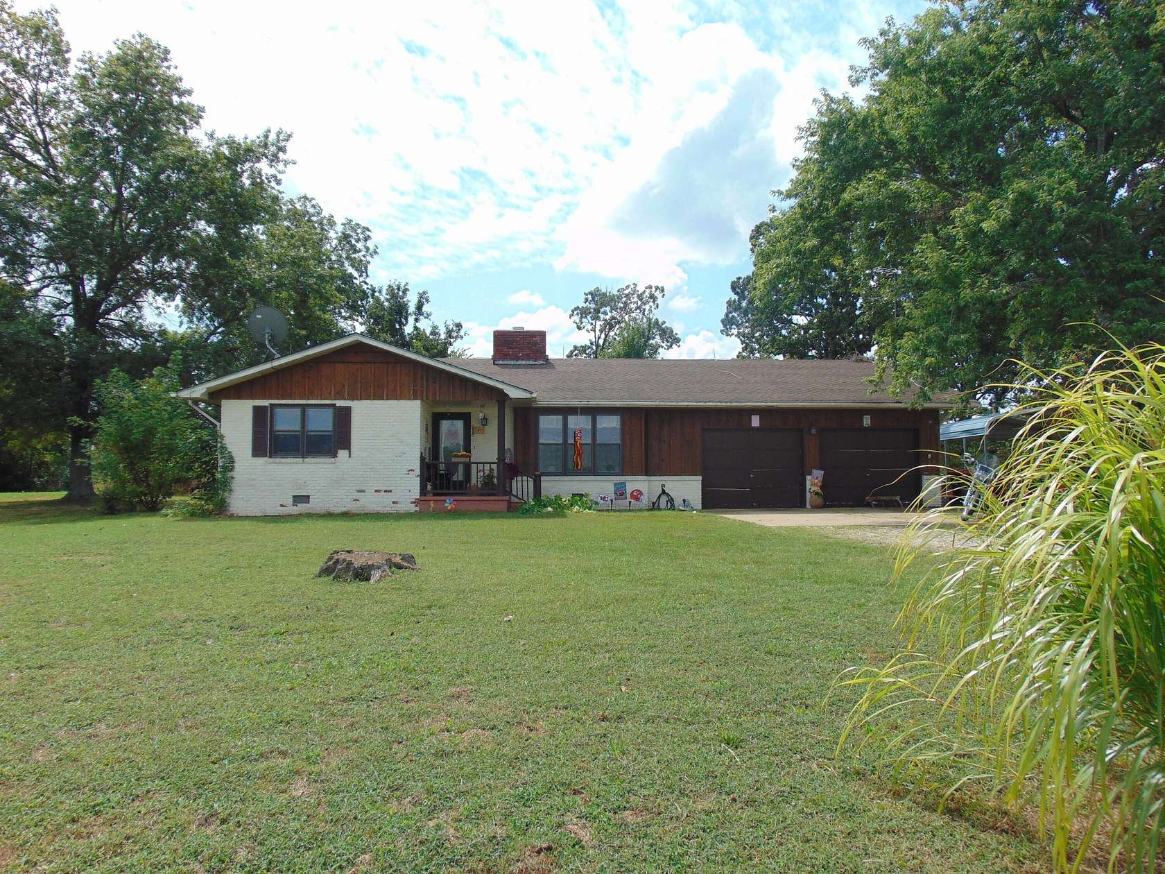 1.5 Acres of Land with Home for Sale in Cassville, Missouri