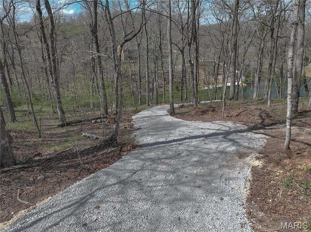 1.86 Acres of Residential Land for Sale in Innsbrook, Missouri