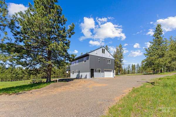 4.66 Acres of Land with Home for Sale in Anatone, Washington