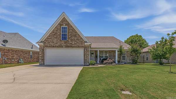 19 Acres of Land with Home for Sale in Jonesboro, Arkansas