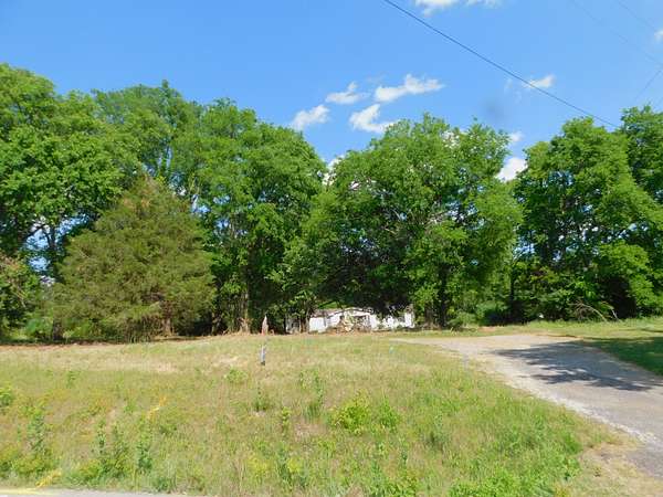 3 Acres of Residential Land for Sale in Gallatin, Tennessee