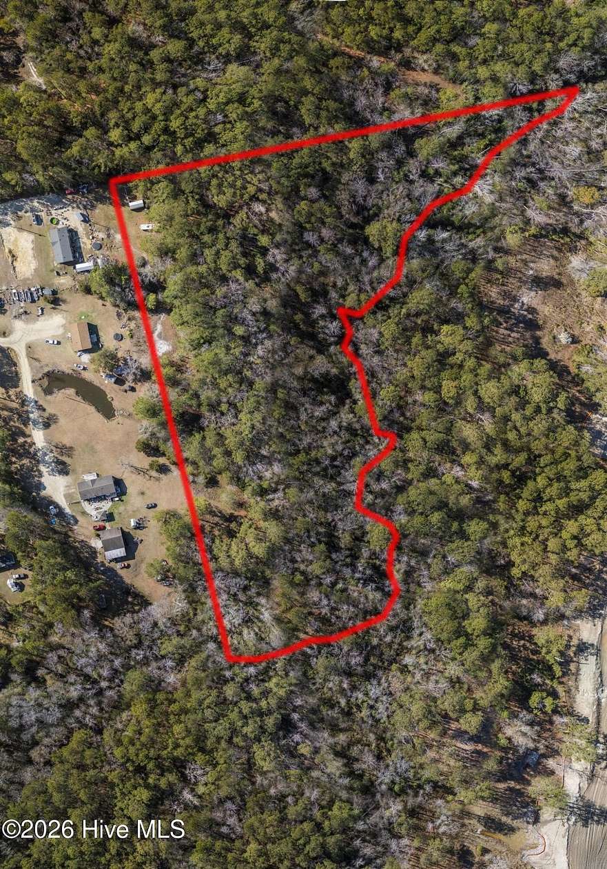 7 Acres of Residential Land for Sale in Hampstead, North Carolina