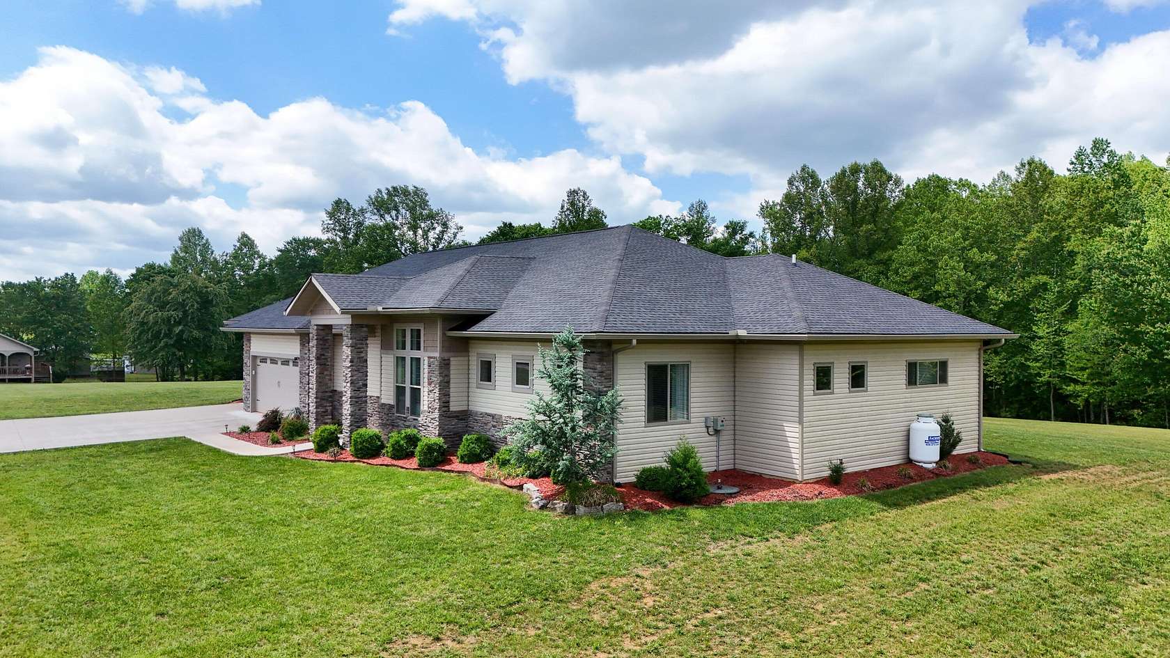 11.8 Acres of Land with Home for Sale in London, Kentucky