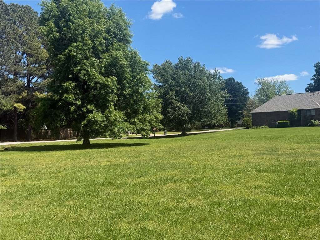 0.5 Acres of Residential Land for Sale in Fayetteville, Arkansas