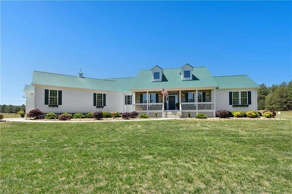 18 Acres of Recreational Land with Home for Sale in Burlington, North Carolina