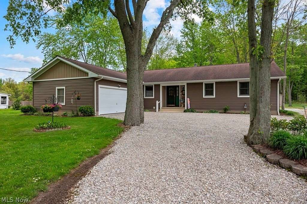 1.8 Acres of Land with Home for Sale in Olmsted Township, Ohio