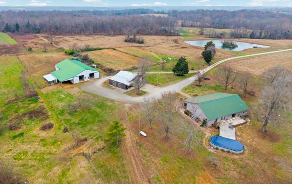 7.86 Acres of Land with Home for Sale in Crofton, Kentucky