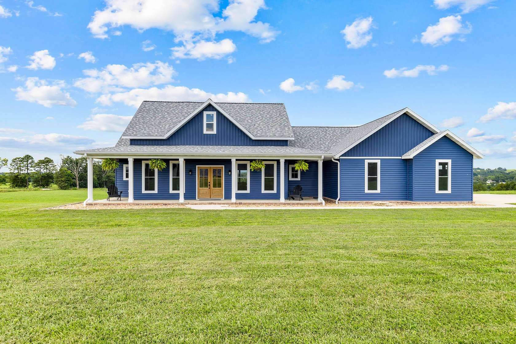 19.8 Acres of Land with Home for Sale in Mountain Grove, Missouri