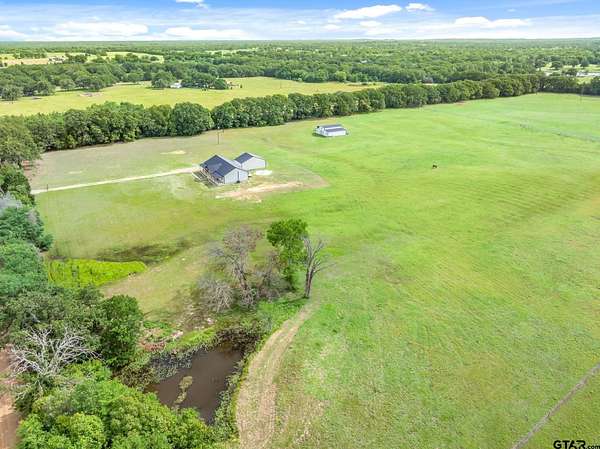 15.9 Acres of Land with Home for Sale in Eustace, Texas