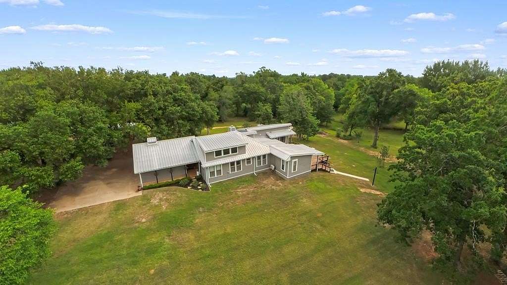 12.5 Acres of Land with Home for Sale in Palestine, Texas