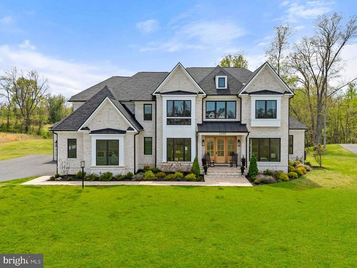 3.17 Acres of Land with Home for Sale in Middleburg, Virginia