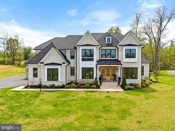 3.17 Acres of Land with Home for Sale in Middleburg, Virginia
